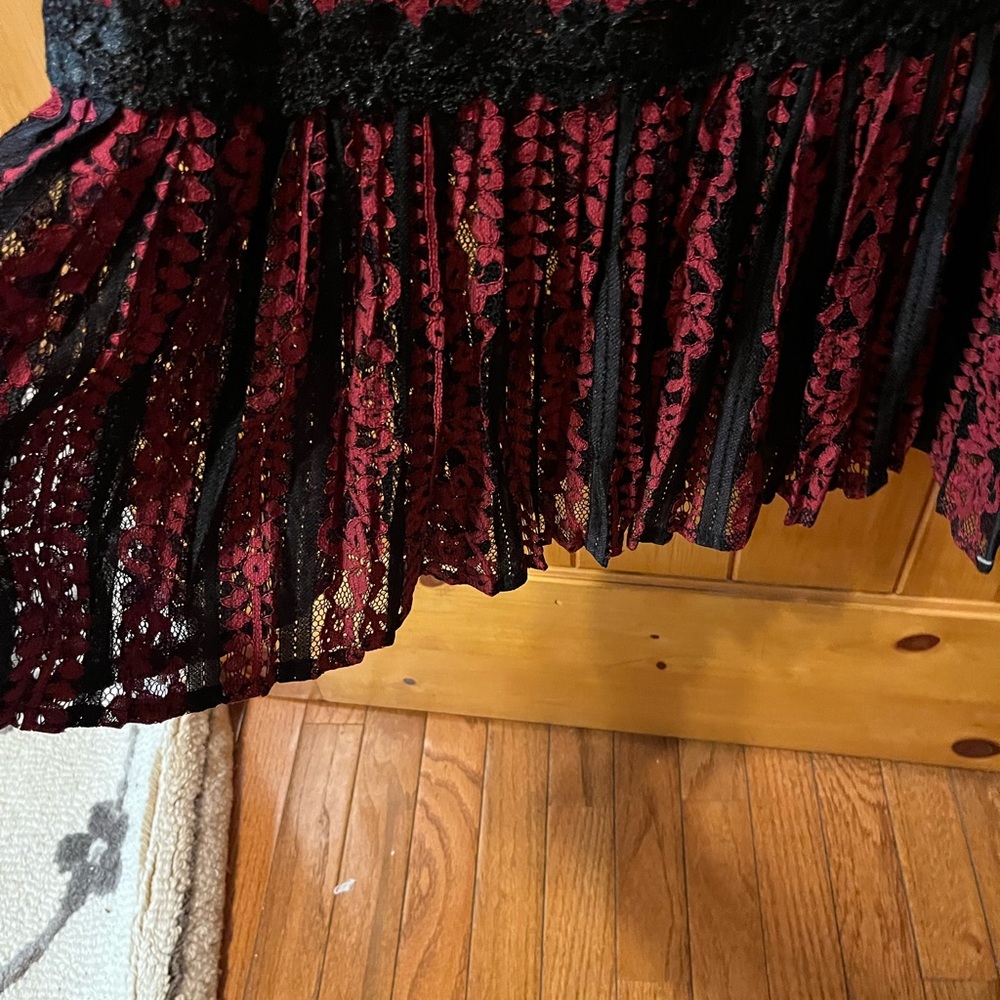 Dress - Picture 6 of 6